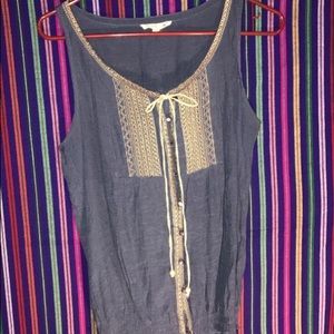 Mine Women’s Sleeveless Button Down Blouse